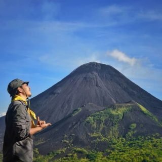 Daftar Gunung Di Pulau Sulawesi Archives KATA OMED