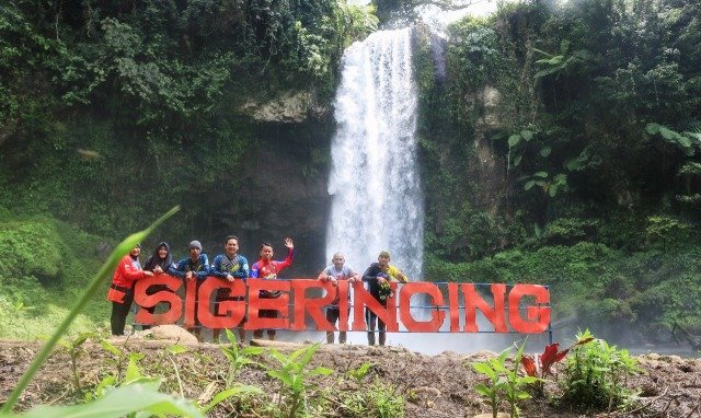 air terjun sigerincing