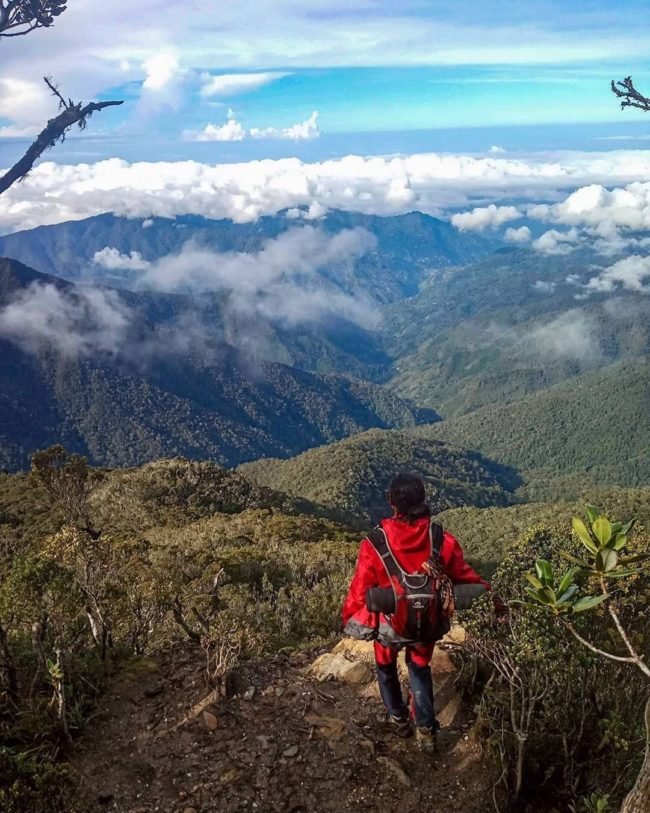 Daftar 75 Gunung Di Pulau Sulawesi Dan Ketinggianya - KATA OMED