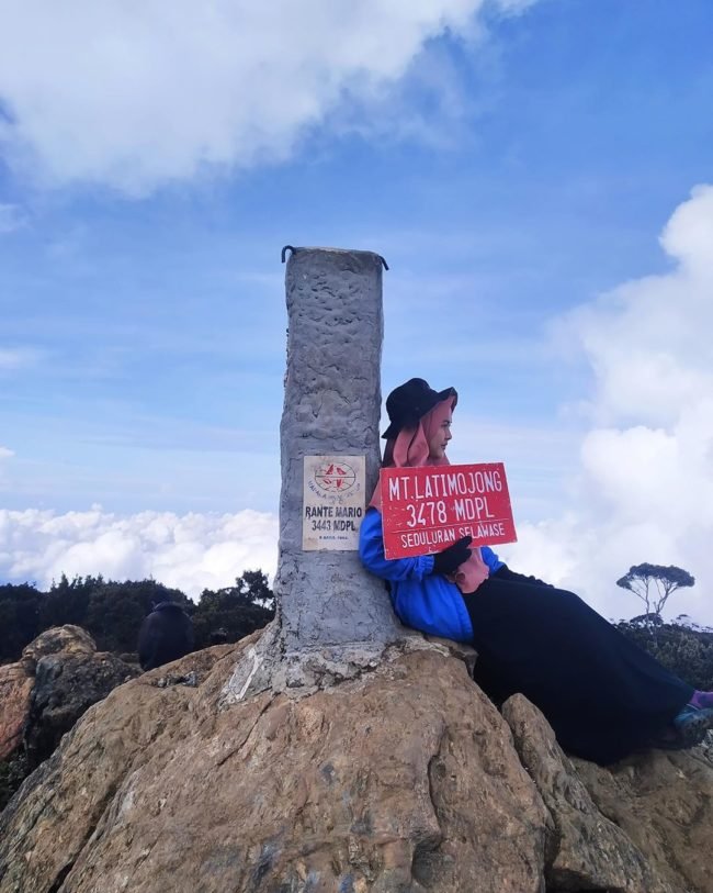 Puncak Gunung Latimojong, Gunung tertinggi di Sulawesi