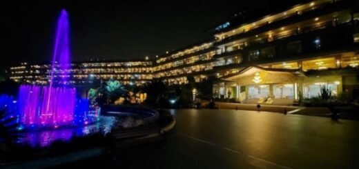 hotel seruni puncak saat malam