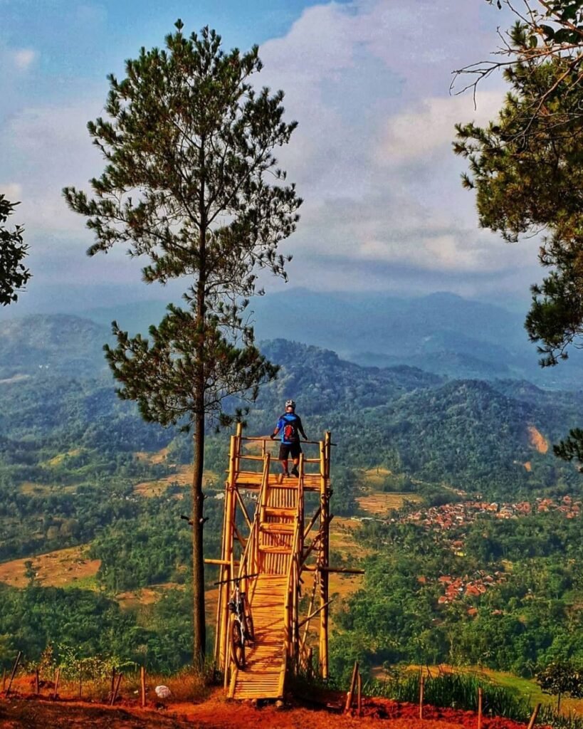 6 Tempat Wisata Kuningan Terbaru Yang Ngehits! - Sering Jalan