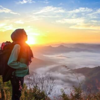 Bukit Tompe lautan awan di pacitan