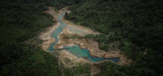 Danau Lemelu Pulau Peling, wisata di kepulauan banggai