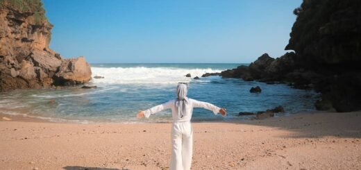 Pantai Nguyahan Gunungkidul yogyakarta