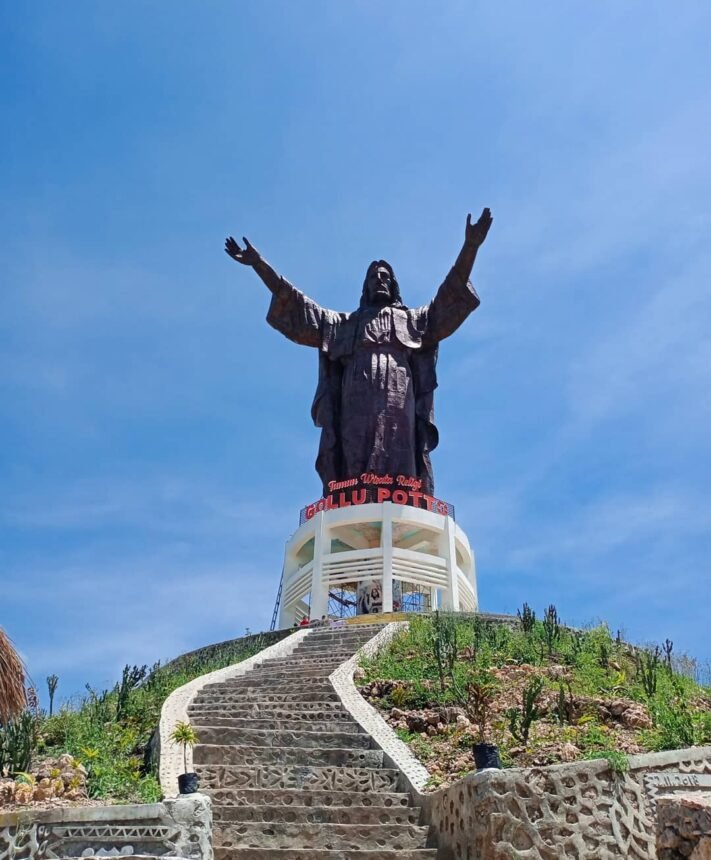 Taman Wisata Religi Gollu Potto Sumba, Ada Patung Yesus Tertinggi