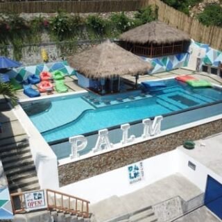 The Palm Komodo Hostel Pool & Bar