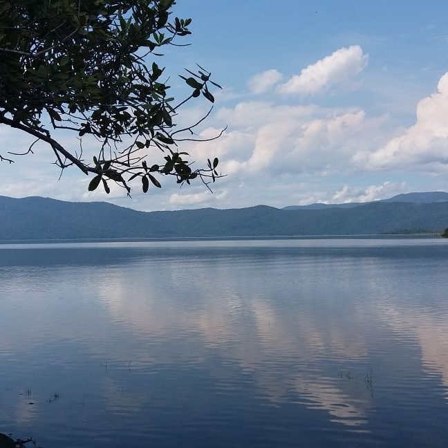 danau mahalona