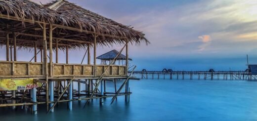 pantai kronjo pulau cengkir