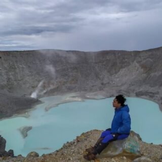 puncak gunung Sorik Marapi, taman nasional batang gadis