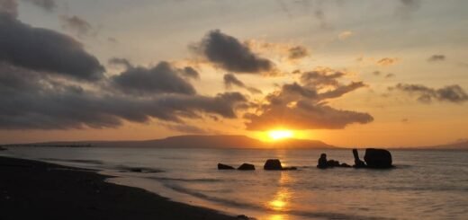 sunset Pantai Solong Banyuwangi