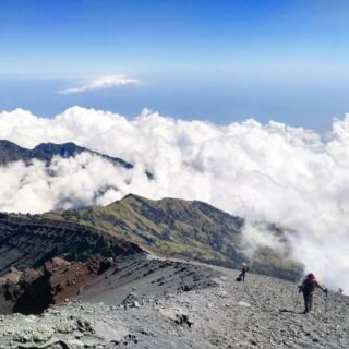 jalur pendakian ke puncak gunung rinjani