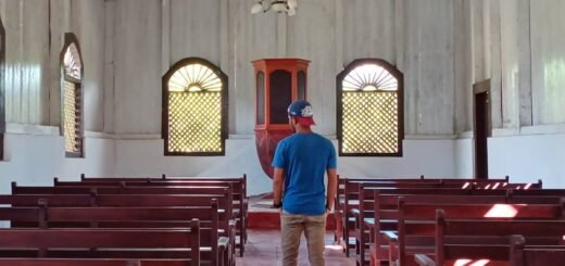 Gereja Tua Hila Ambon