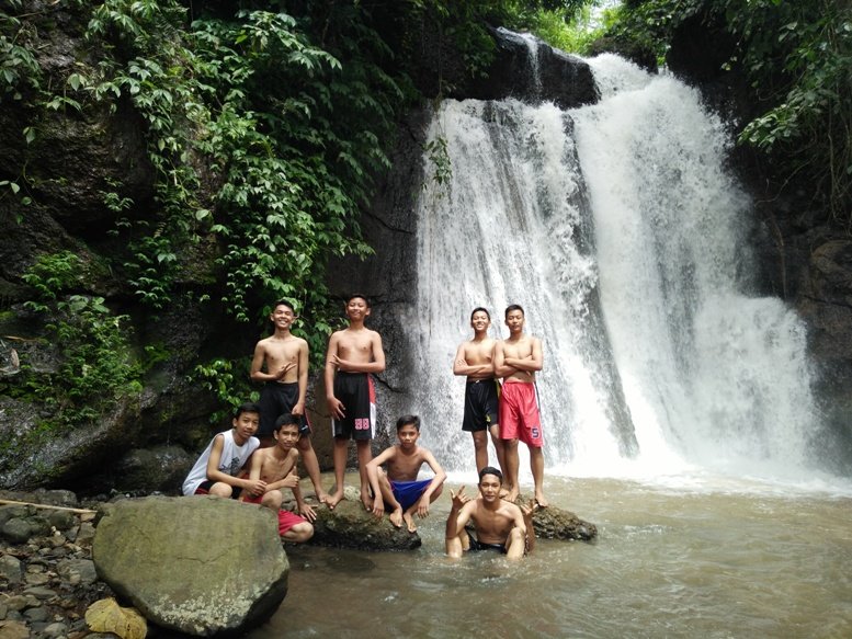 Air Terjun Sekar Pundak Sari