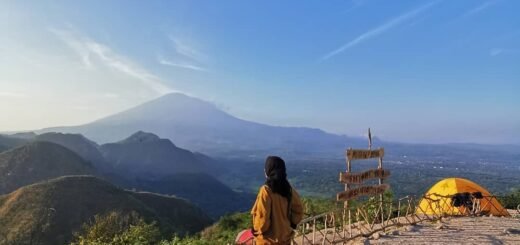 pemandangan Bukit Sanghyang