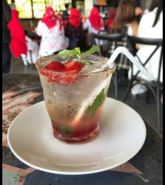 Menu minuman di Mercusuar Cafe Bandung
