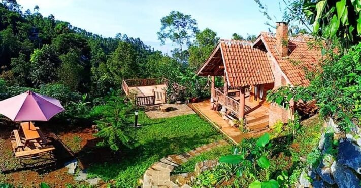Cafe Bukit Palasari desa Giri Mekar Bandung