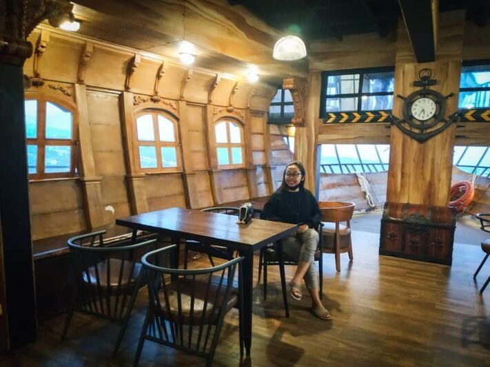 Mercusuar Cafe di Bandung