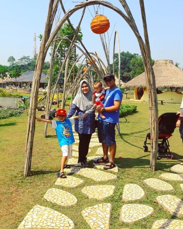 wisata Hobbit Hill Cileungsi