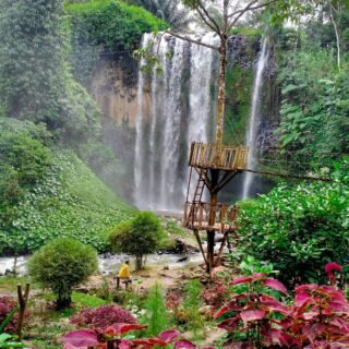 Air terjun Tirai lebuay