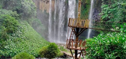 Air terjun Tirai lebuay