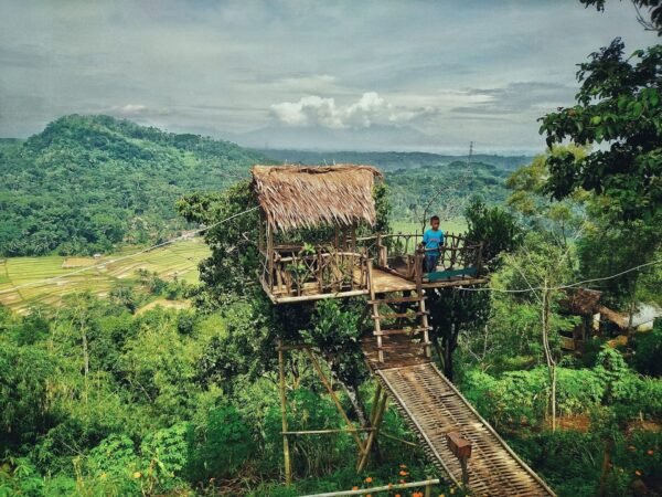 Bukit Garuda Ngupuk di Tasikmalaya