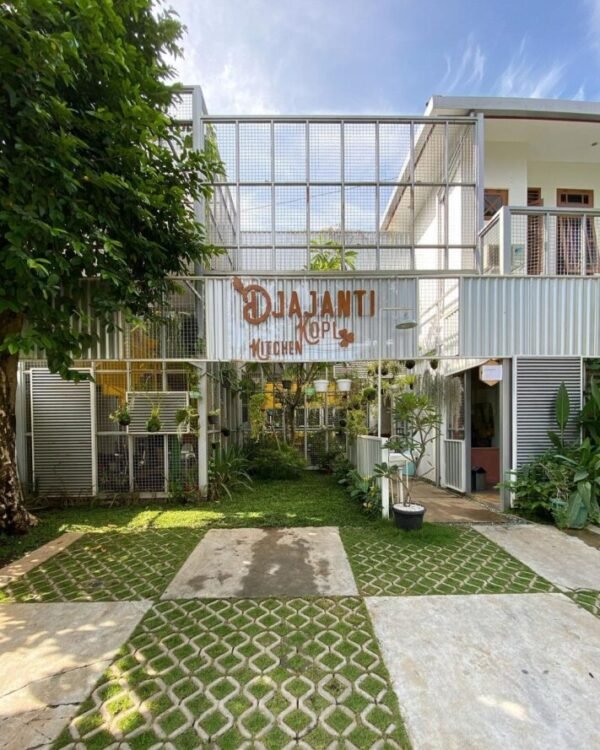 Djajanti Kitchen and Coffee