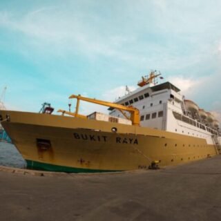 Kapal Pelni Bukit Raya