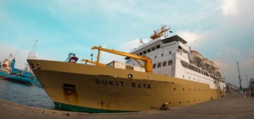 Kapal Pelni Bukit Raya