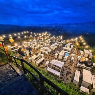 taman fathan alesano saat malam hari