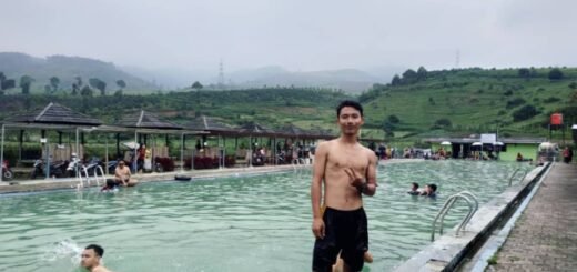 wisata Kolam Renang Tirta Kamelia