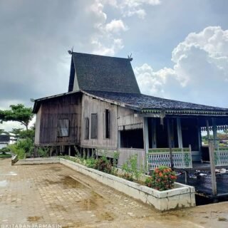 Rumah Bubungan Tinggi, rumah adat banjar