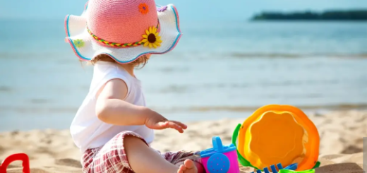 Topi pantai khusus anak-anak