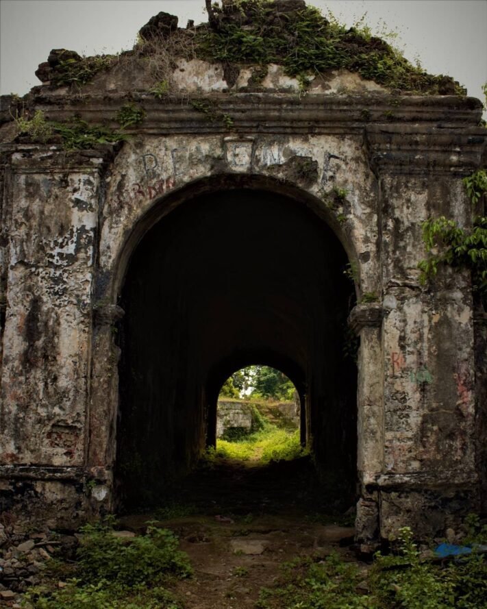 Benteng Revengie pulai ay kepulauan banda neira