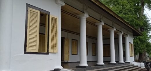 Istana Mini Banda Neira tampak dari samping