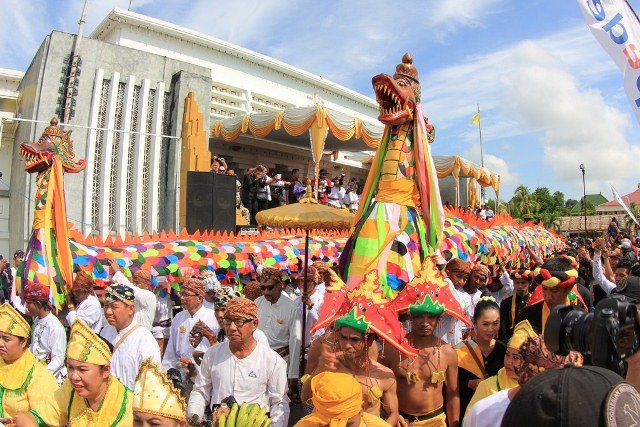 Upacara Adat Erau