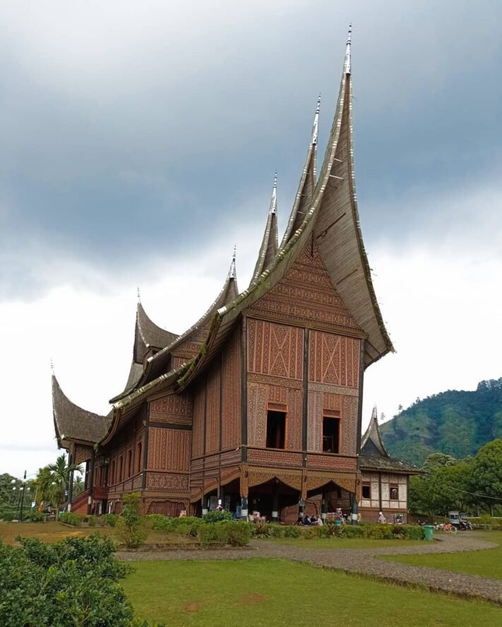 Istana Basa Paguruyung