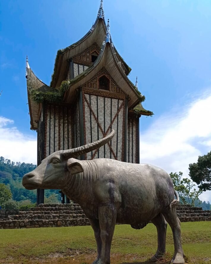 kerbau tanda sejarah suku minangkabau