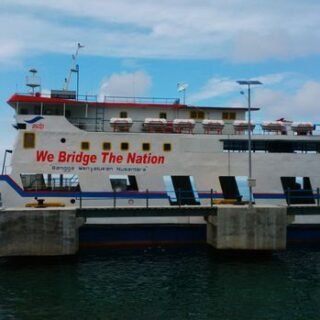 Kapal Roro KMP Cengkih Dari Dolong Ke Marisa