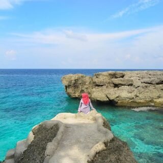 Pantai Ujung Kareung