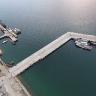 dermaga pelabuhan kaimana