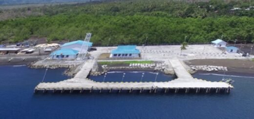 pelabuhan kapal ferry tobelo di halmahera utara