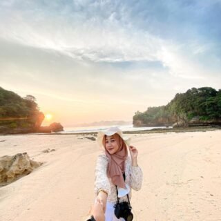 Pantai Batu Bengkung