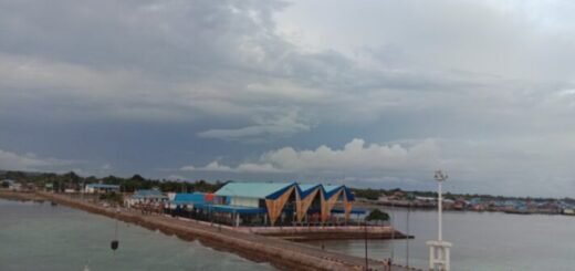 Pelabuhan Mola Wanci Wakatobi