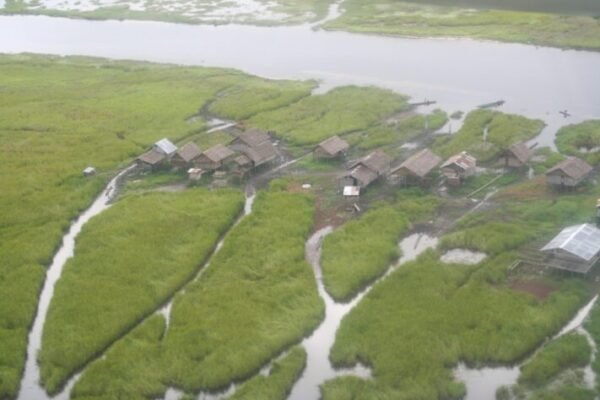 distrik oba di kawasan kepi dan jalur sungai di kabupaten mapi