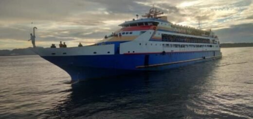 kapal laut km barcelona 1