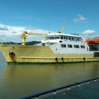 km sabuk nusantara 42