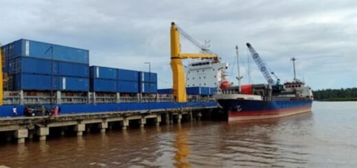 pelabuhan Pomako di timika