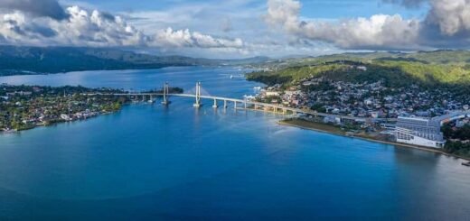 Jembatan Merah Putih kota ambon