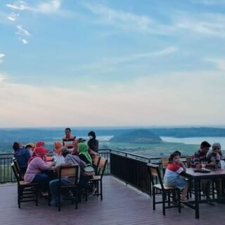 Bukit Cinta Anti Galau